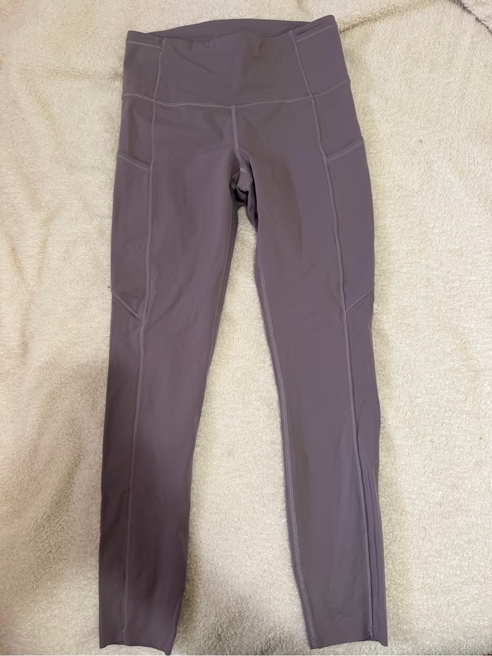 Lululemon fast and free leggings size 6 - Picture 2 of 3